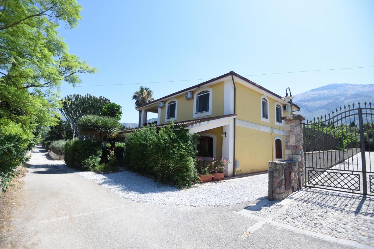 Amuni Da Vita E Pietro Carini Exterior photo